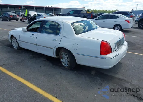 2011 Lincoln Town Car из США, поврежденный, VIN 2LNBL8CV6BX758446